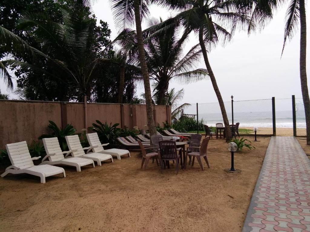 Відпочинок в готелі Ocean View Cottage Хіккадува Шрі-Ланка