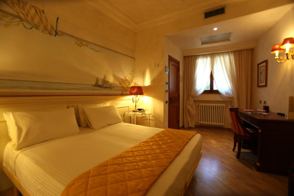 Fortino Napoleonico Hotel (Portonovo) фото и отзывы