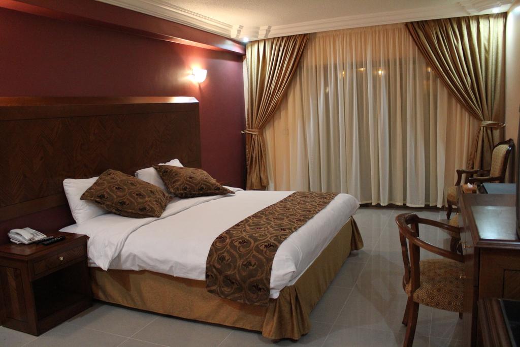 Відпочинок в готелі Al Anbat Hotel