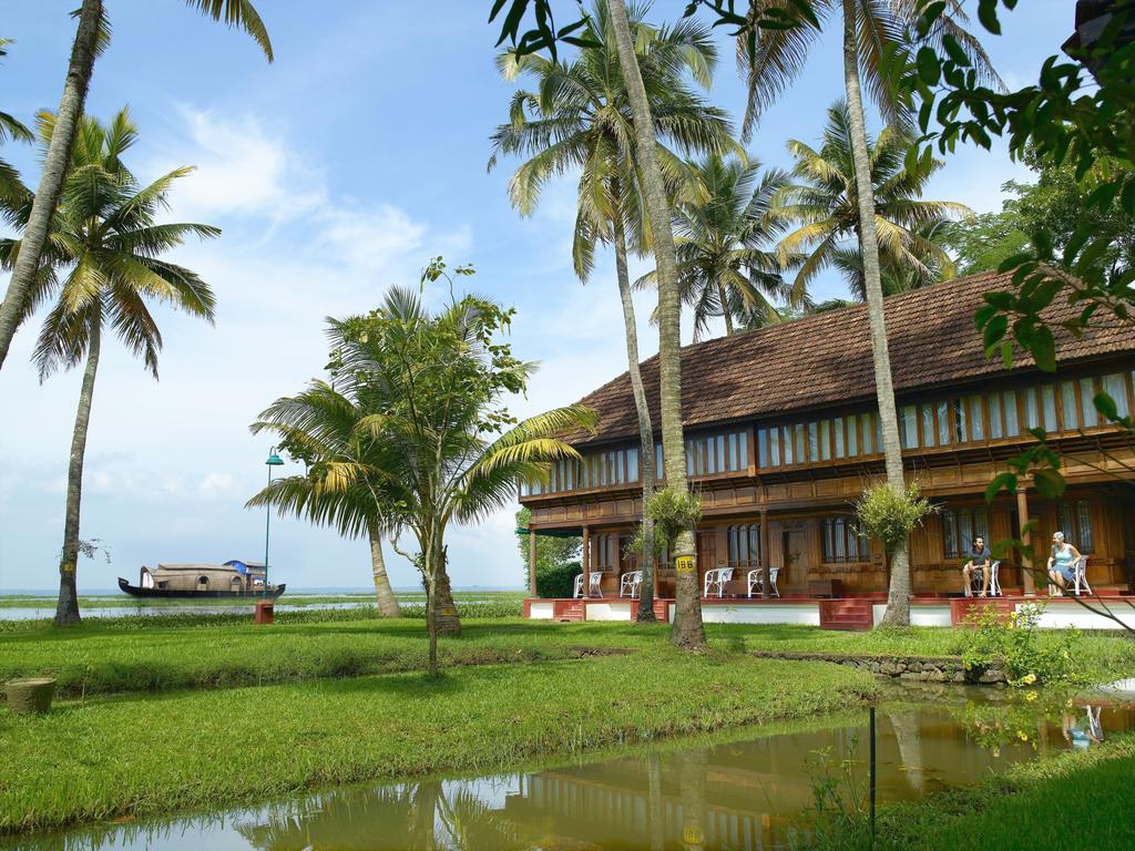 Туры в отель Coconut Lagoon Кумараком