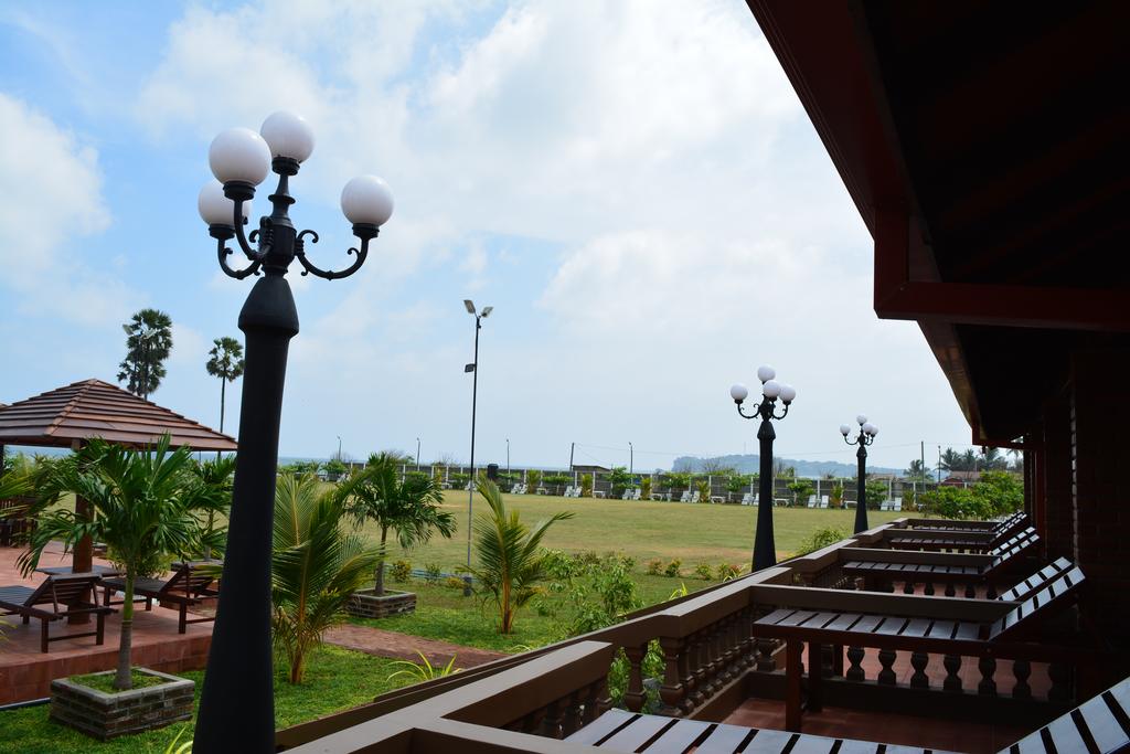 Jkab Beach Hotel, Шри-Ланка, Тринкомали