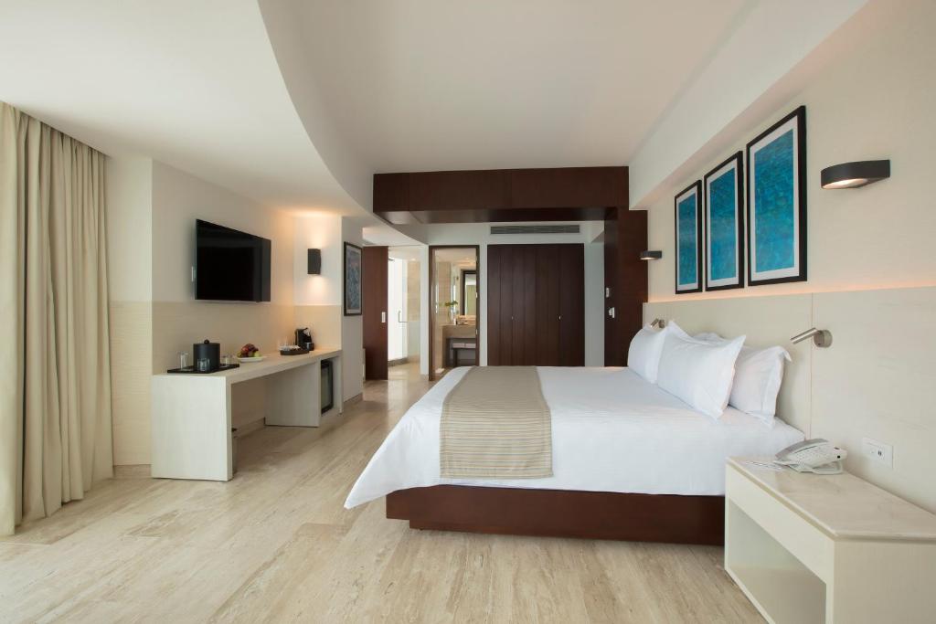 Отдых в отеле Krystal Grand Punta Cancun Канкун Мексика