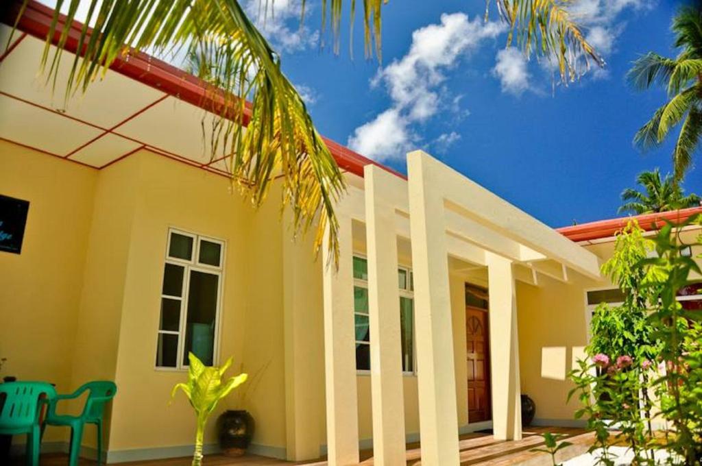 Отель, Мальдивы, Адду Атолл, Charming Holiday Lodge