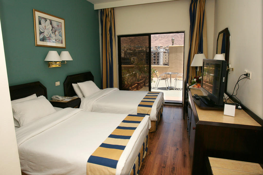 Отель, Golden Tulip Aqaba Hotel