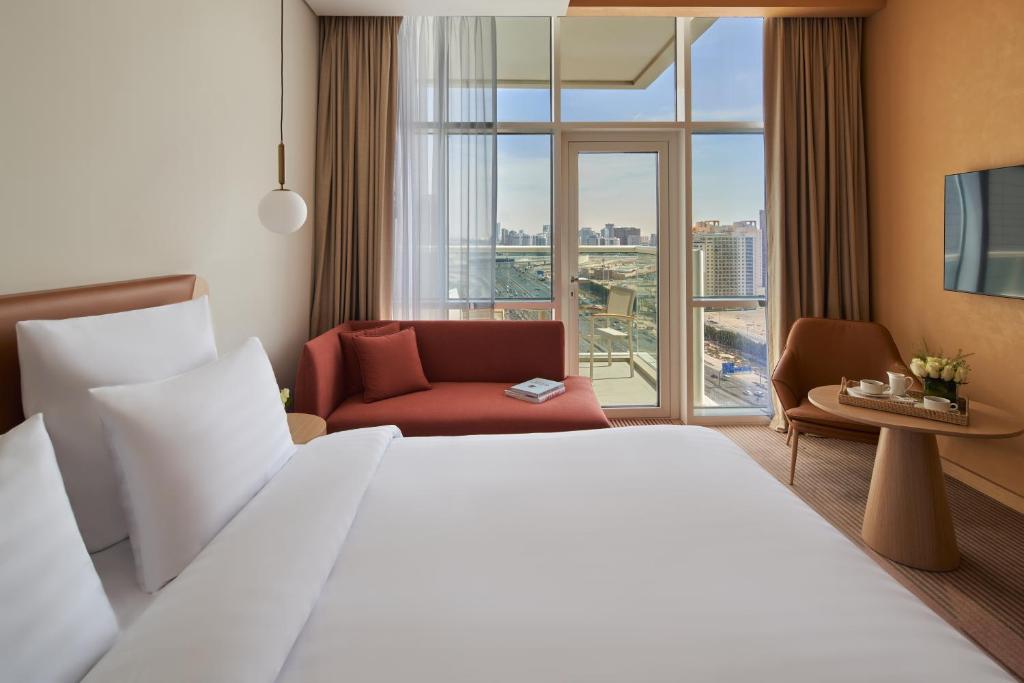 Отдых в отеле Novotel Jumeirah Village Triangle Дубай (пляжные отели) ОАЭ