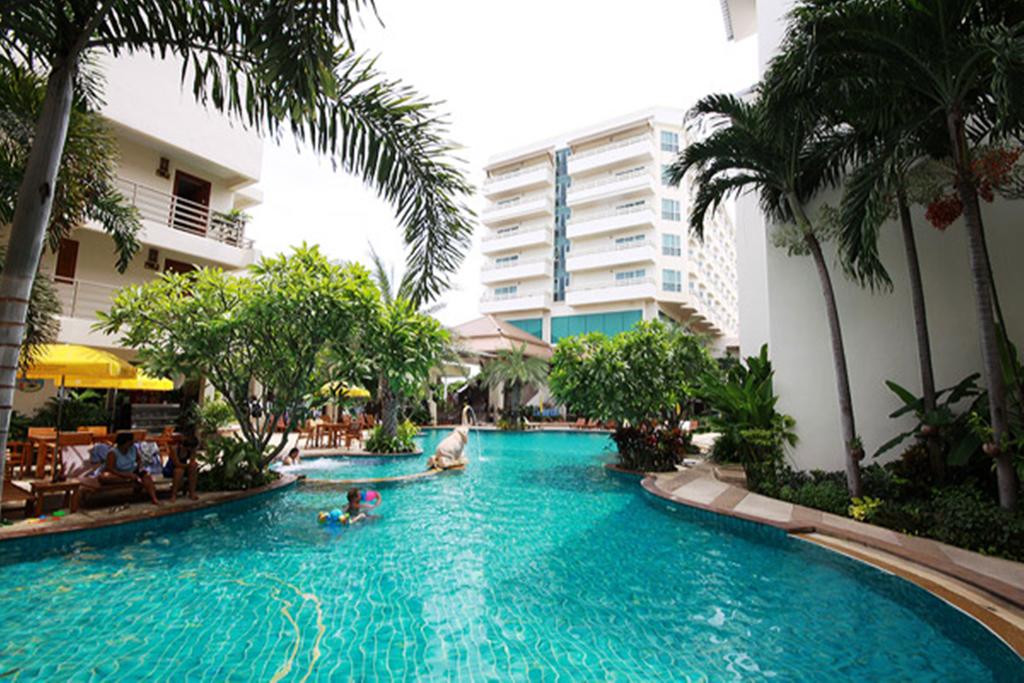 Wakacje hotelowe Sea Breeze Plaża w Pattayi Tajlandia