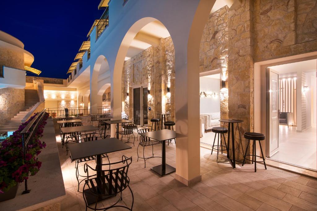 Кассандра Neikos Mediterraneo Luxury Suites цены