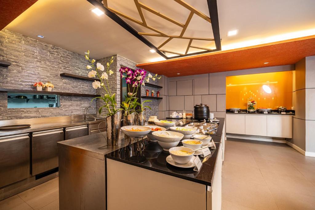 Отзывы об отеле Citrus Patong Hotel by Compass Hospitality (ex. Eastin Easy Patong)