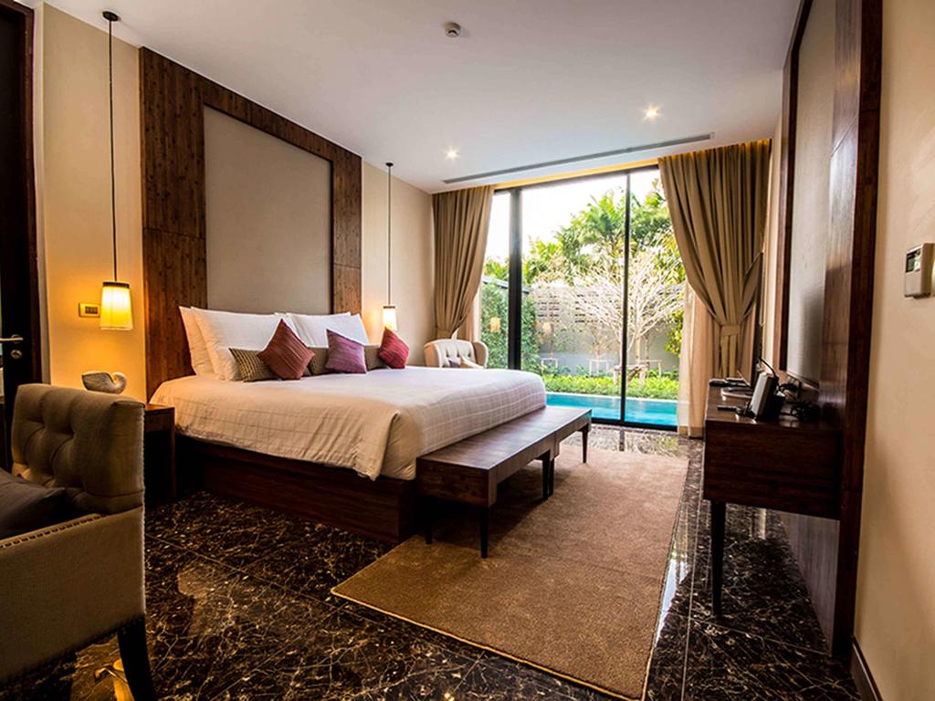 Hotel reviews, V Villas Hua Hin