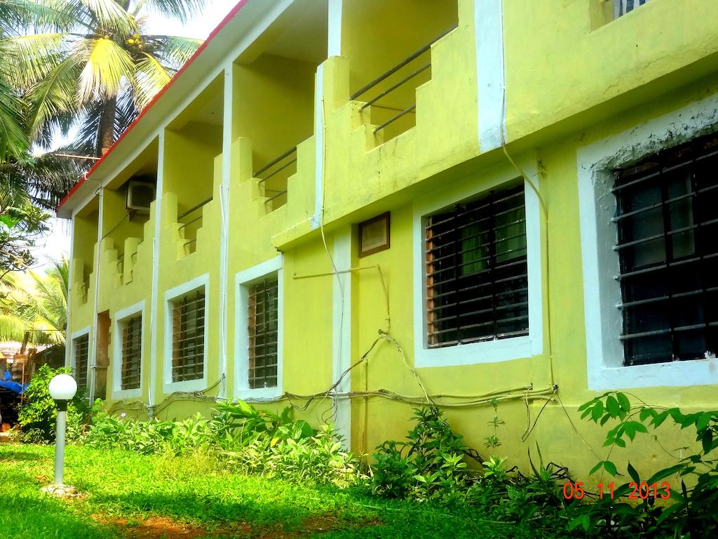 Анжуна Poonam Village Resort цены