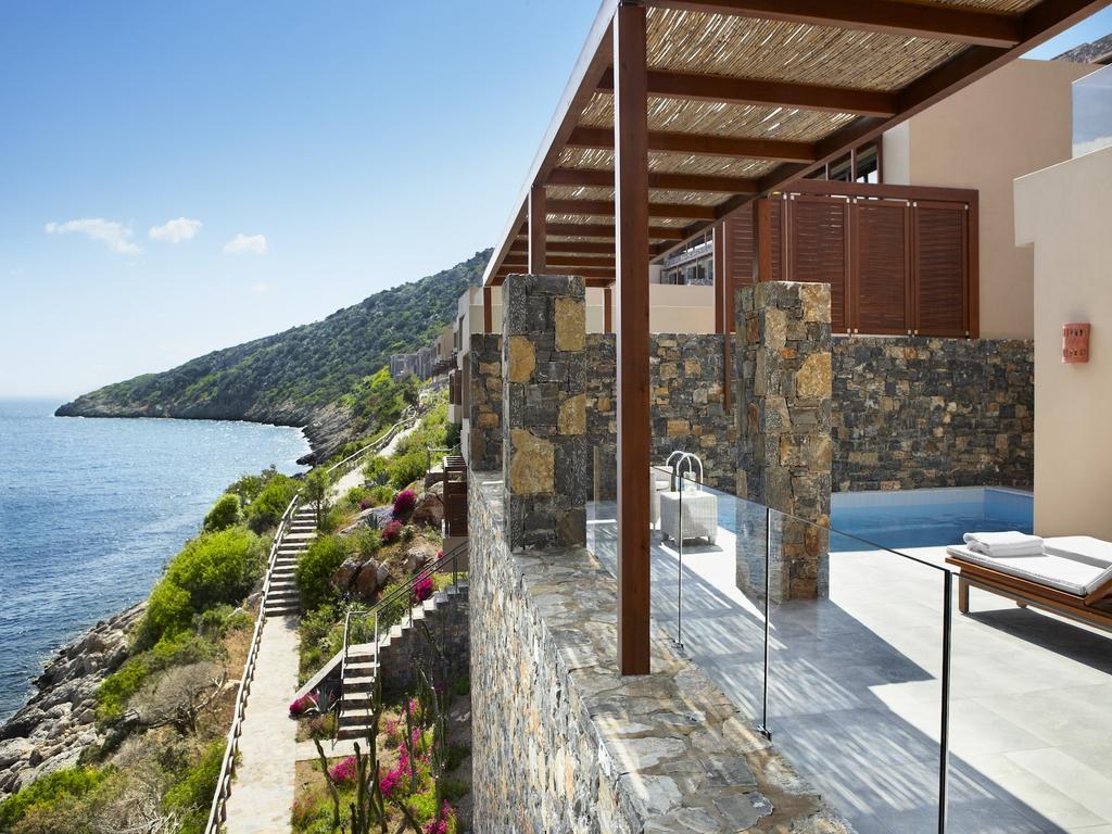 Daios Cove Luxury Resort & Villas, Лассіті ціни