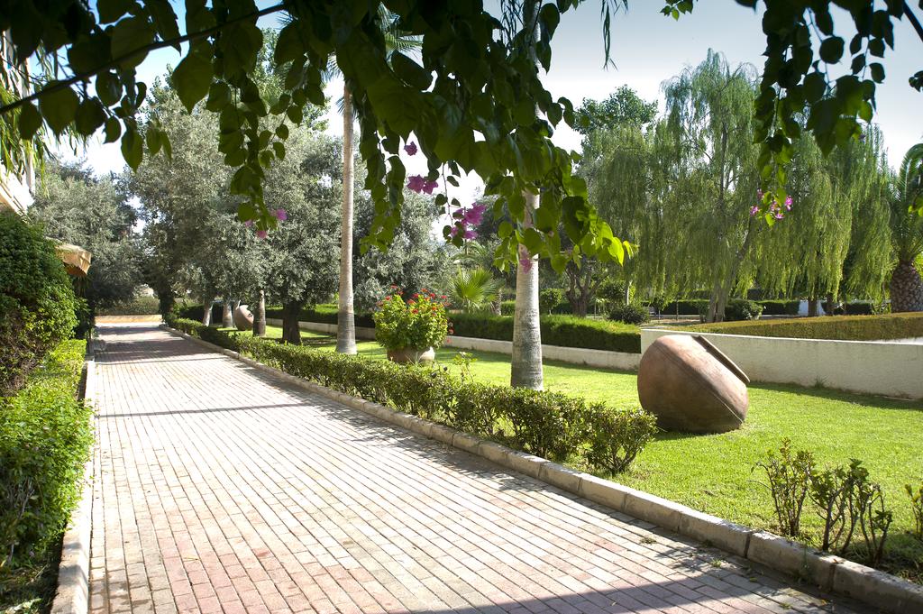 Туры в отель Atlantica Gardens Лимассол Кипр