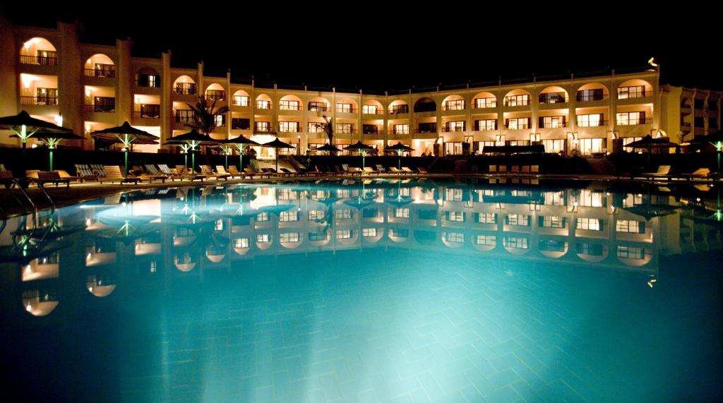 Горящие туры в отель Flamenco Resort Эль-Кусейр Египет