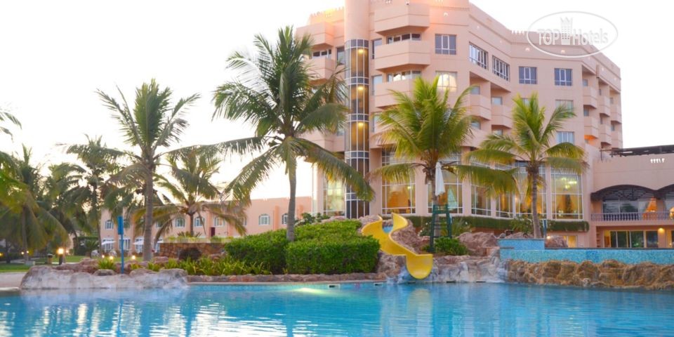 Отдых в отеле Crowne Plaza Resort Salalah