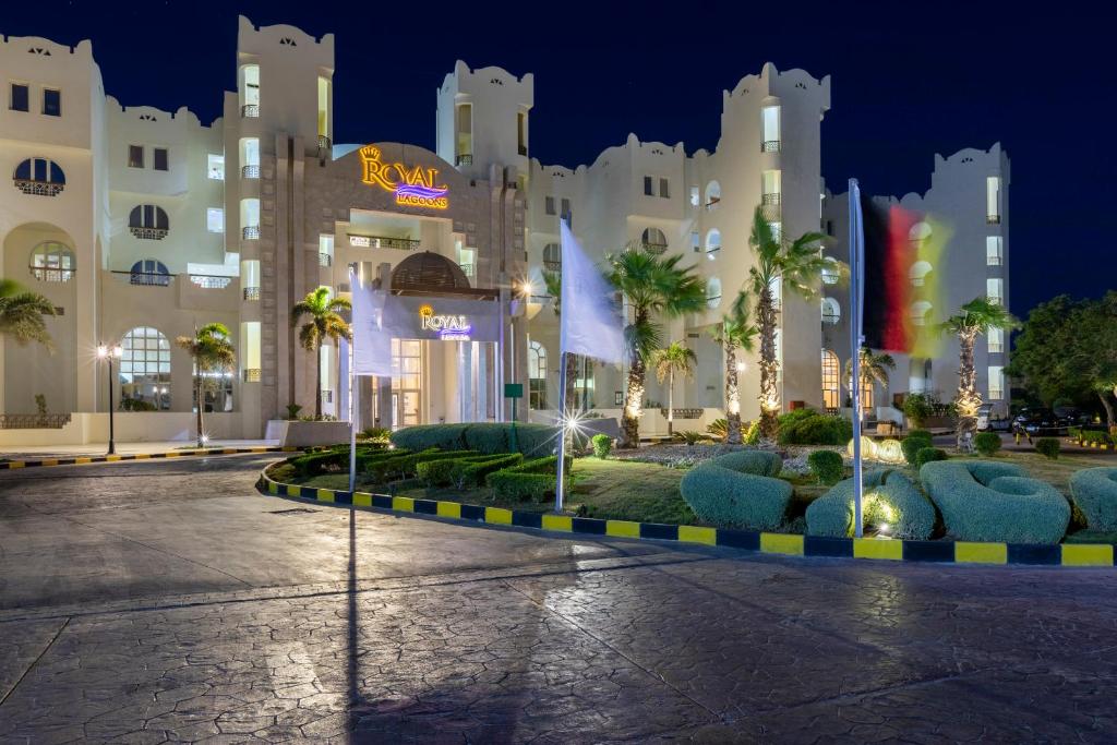 Wakacje hotelowe Royal Lagoons Resort and Aqua Park Hurghada Egipt
