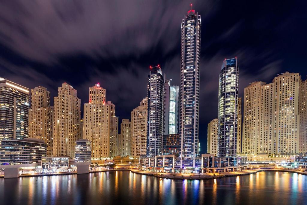 Reviews of tourists Crowne Plaza Dubai Marina