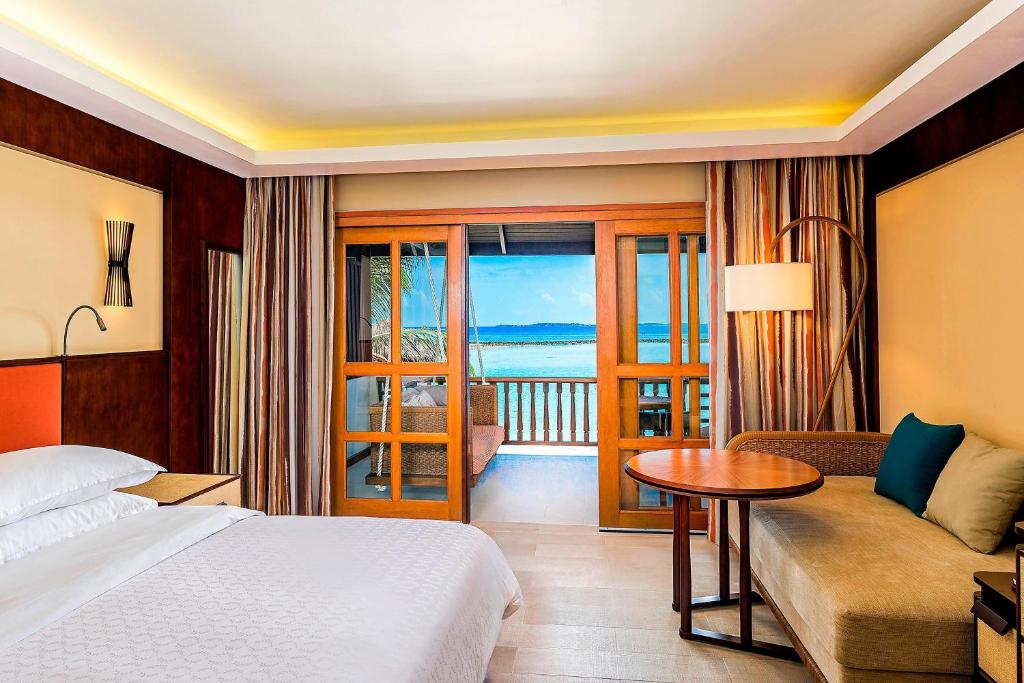 Sheraton Maldives Full Moon Resorts & Spa, фотограції туристів