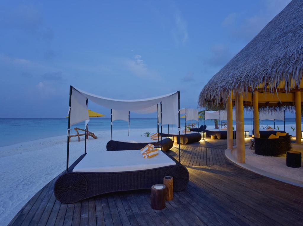 Odpoczynek w hotelu Drift Thelu Vrliga Retreat Maldives Atole Ari i Rasdhoo Malediwy