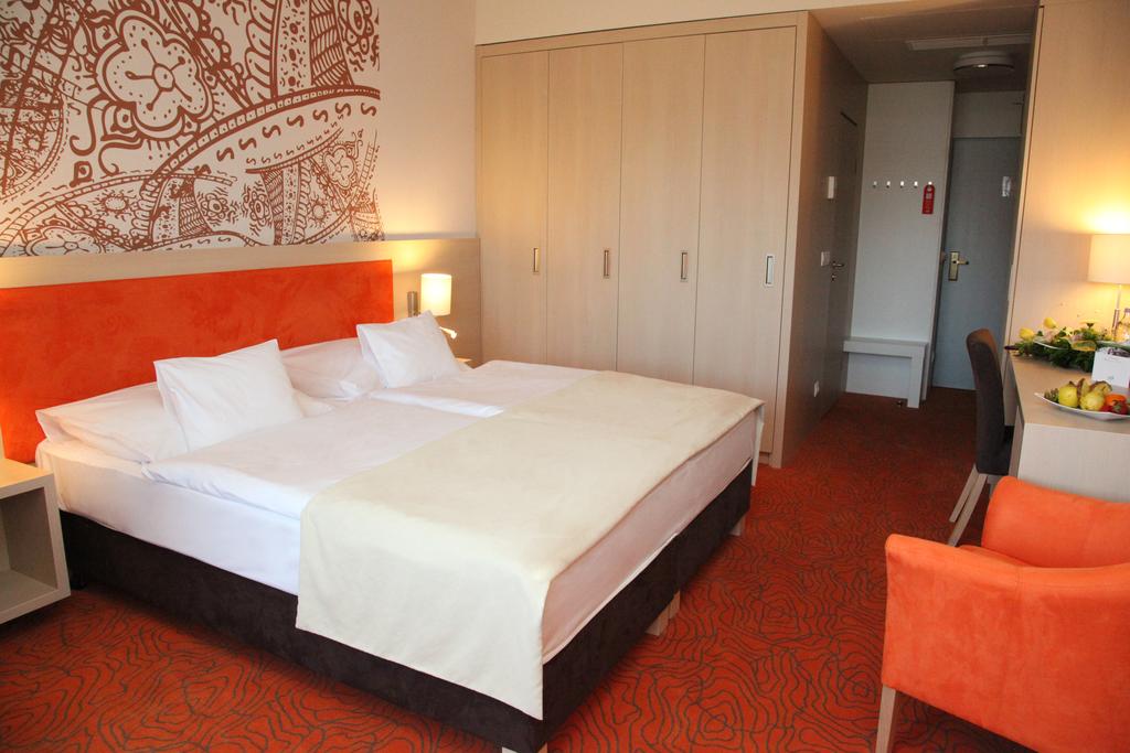 Kolping Hotel Spa & Family Resort, Heviz prices