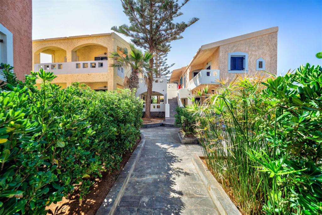 Гарячі тури в готель Niros Beachfront Aparthotel