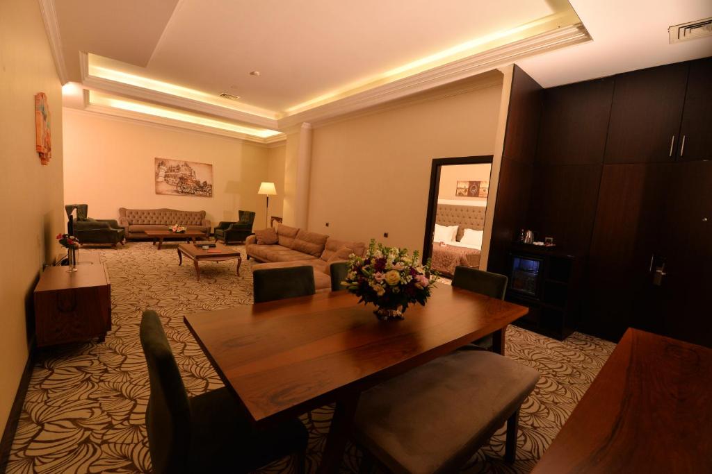 Ramada Hotel&Suites Istanbul Merter, Турция, Стамбул, туры, фото и отзывы