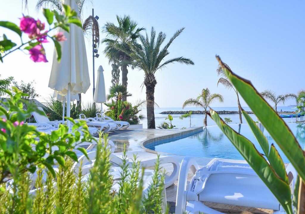 Odpoczynek w hotelu Lebay Beach Hotel Larnaka