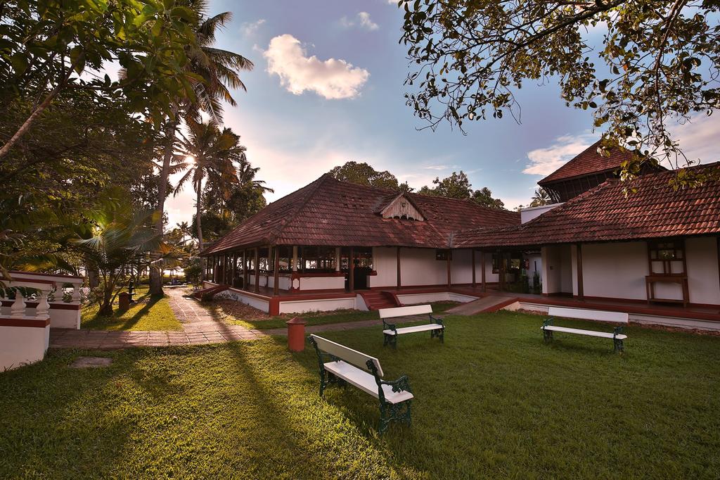 Oferty hotelowe last minute Coconut Lagoon Kumarakom Indie