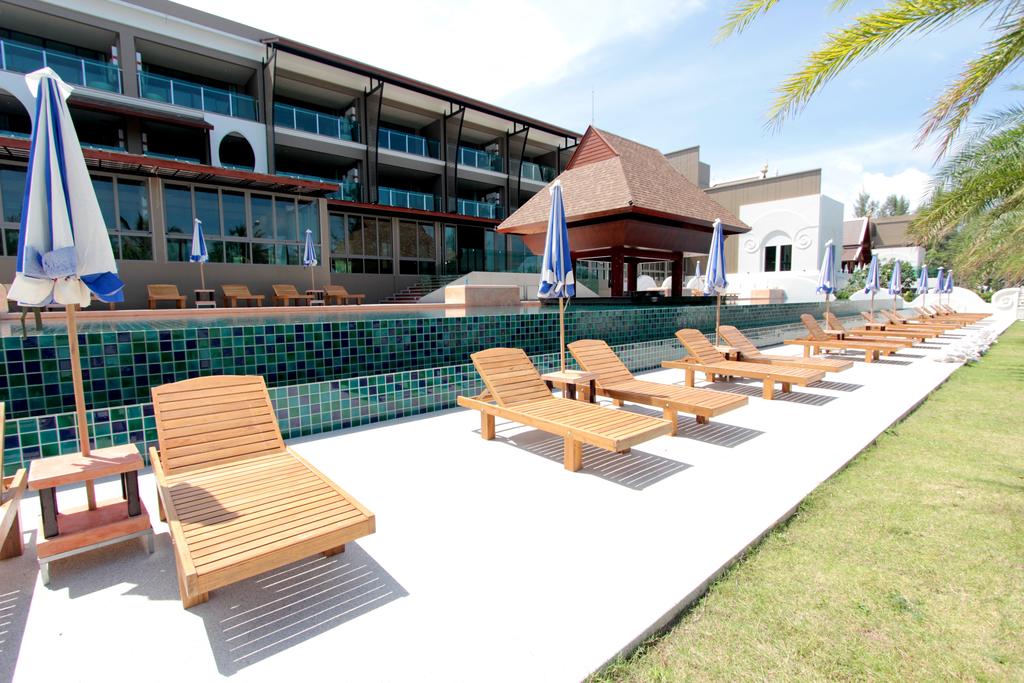 Пхукет Maikhao Palm Beach Resort