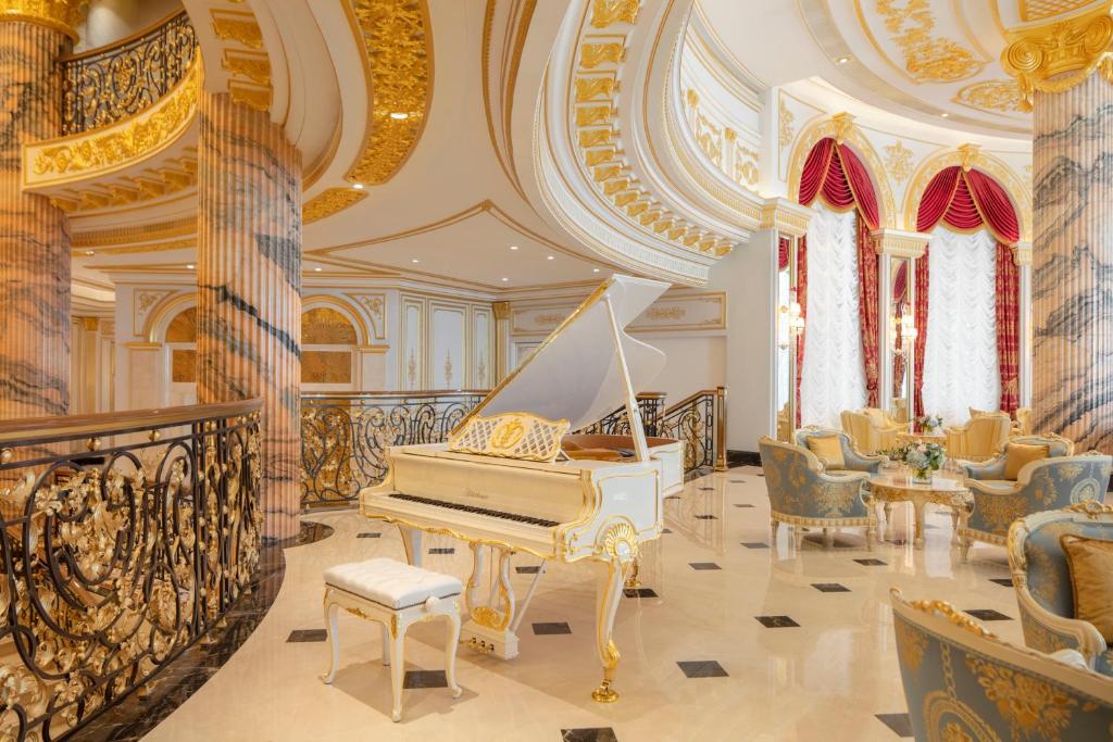 Raffles The Palm Dubai (ex. Emerald Palace Kempinski), Дубай Пальма ціни