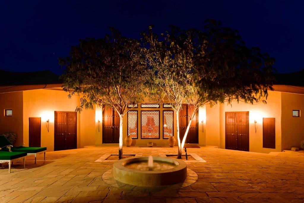 Al Maha, a Luxury Collection Desert Resort & Spa, питание