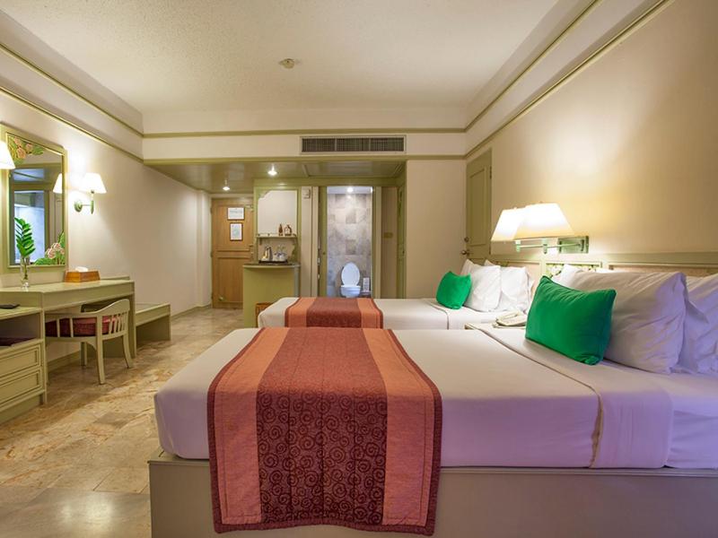 Отель, 4, Cholchan Pattaya Beach Resort