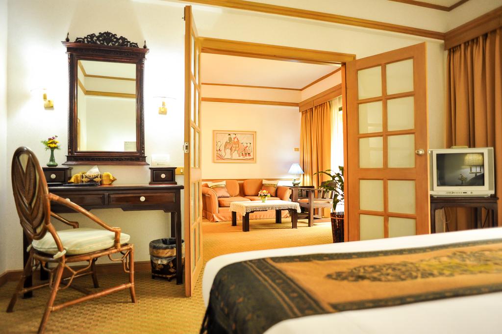 Wiang Indra Riverside Resort (Rimkok Resort Hotel), Чианграй цены