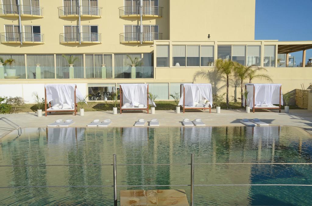 E Hotel Spa & Resort, Larnaka, zdjęcia z wakacje