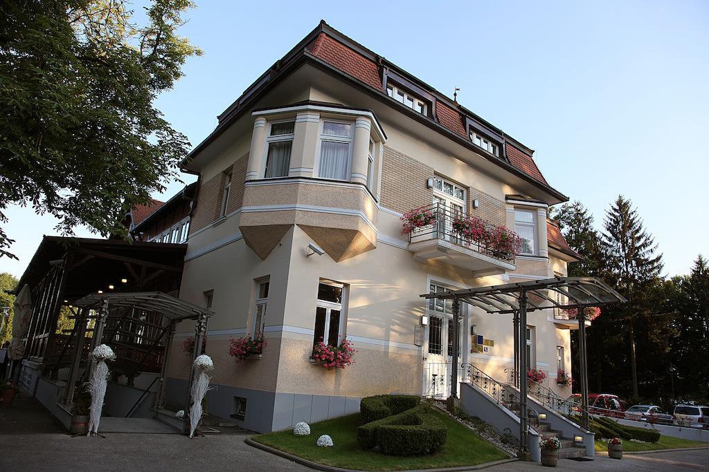 Отдых в отеле Hotel Korana Srakovcic Загреб