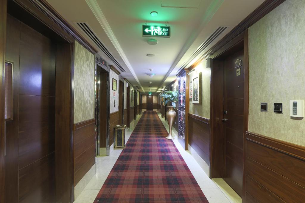Отель, Абу-Даби, ОАЭ, Queen Palace Hotel
