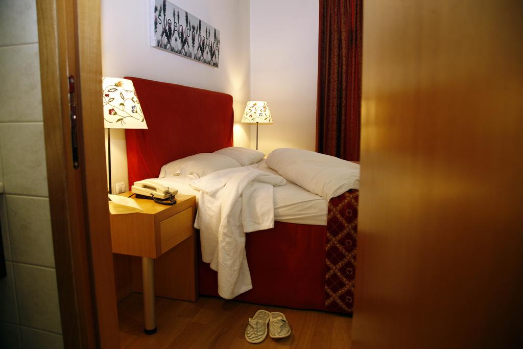 Hot tours in Hotel Le Palace Art Hotel Thessaloniki