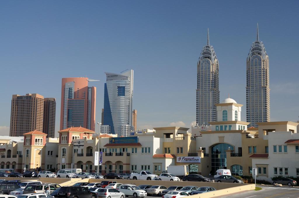 Дубай (місто), Holiday Inn Express Dubai, Internet City, 2