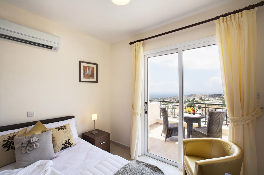 Гарячі тури в готель Club Coral View Resort Пафос Кіпр