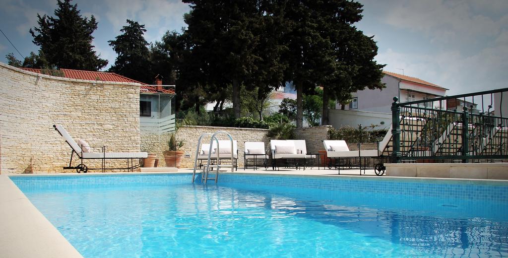 Відпочинок в готелі Heritage Hotel Tisno Середня Далмація Хорватія