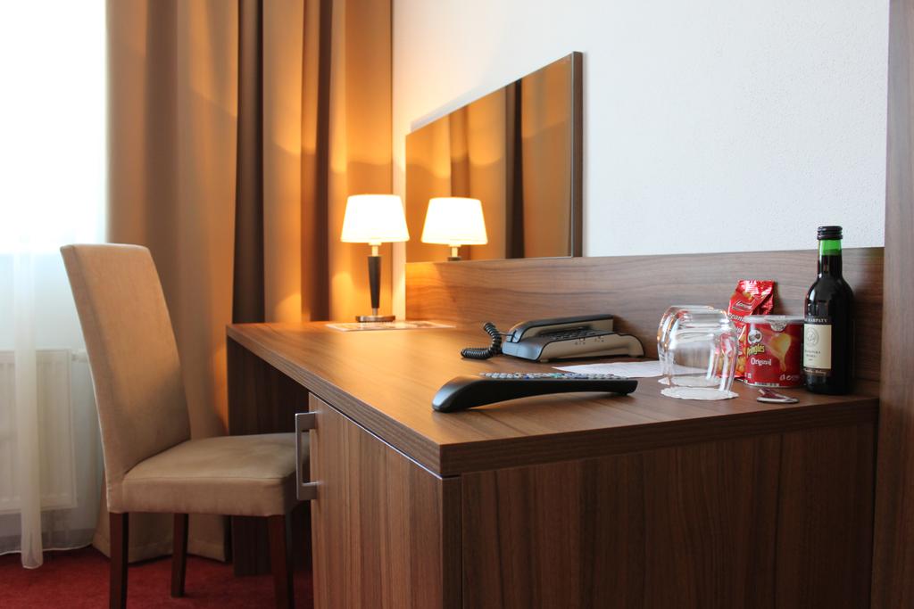 Отель, 4, Hotel Saffron, Bratislava