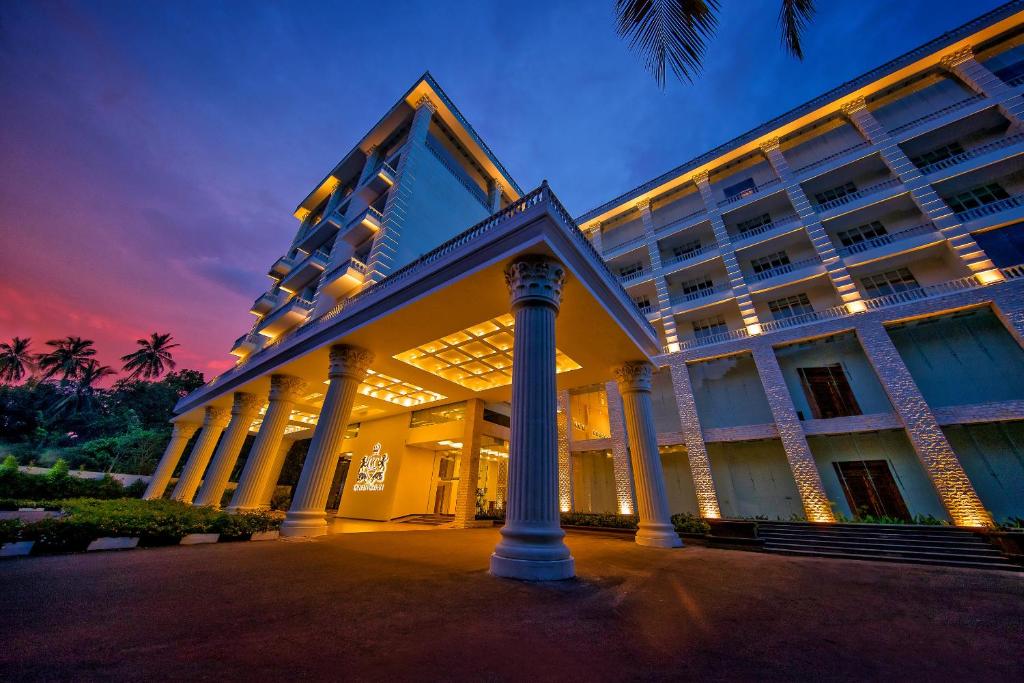 The Golden Crown Hotel, Шри-Ланка, Канди, туры, фото и отзывы