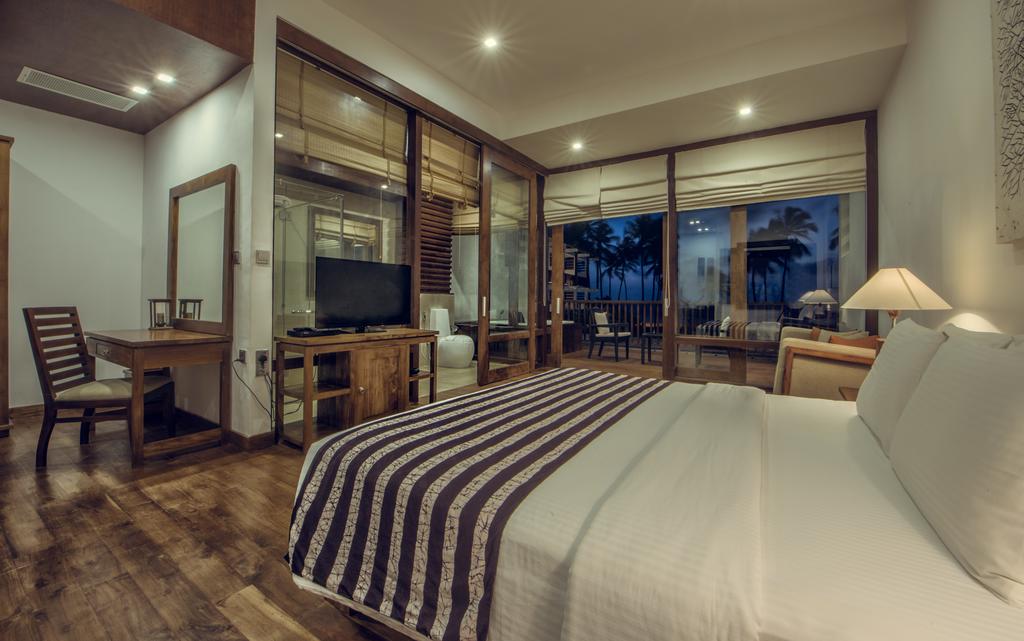 Hotel rest Suriya Luxury Resort Waikkal