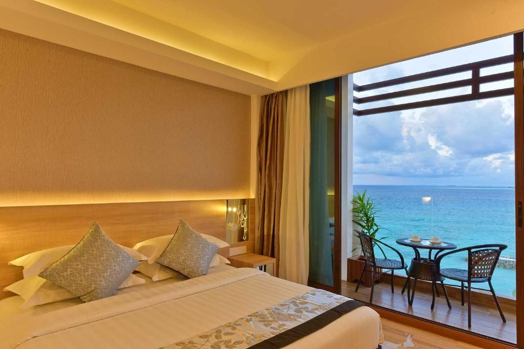 Горящие туры в отель Arena Beach Южный Мале Атолл Мальдивы
