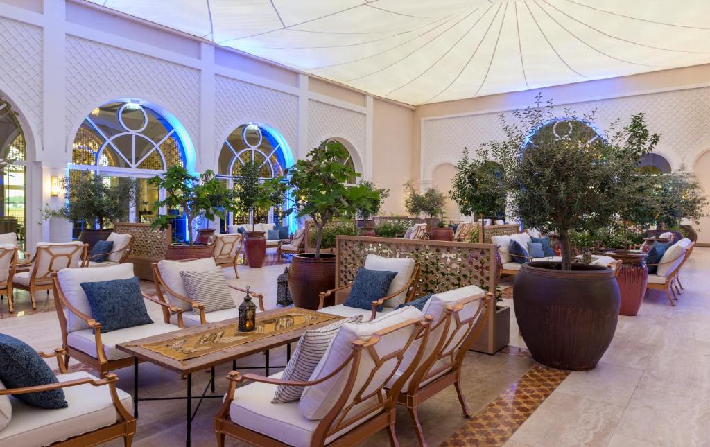 Отзывы гостей отеля Al Habtoor Polo Resort (ex. The St Regis Al Habtoor Polo)