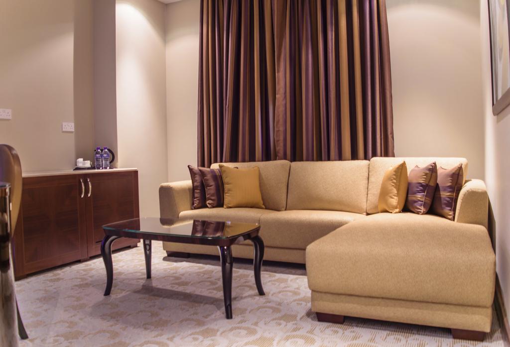 Відпочинок в готелі Strato Hotel By Warwick Доха (місто)