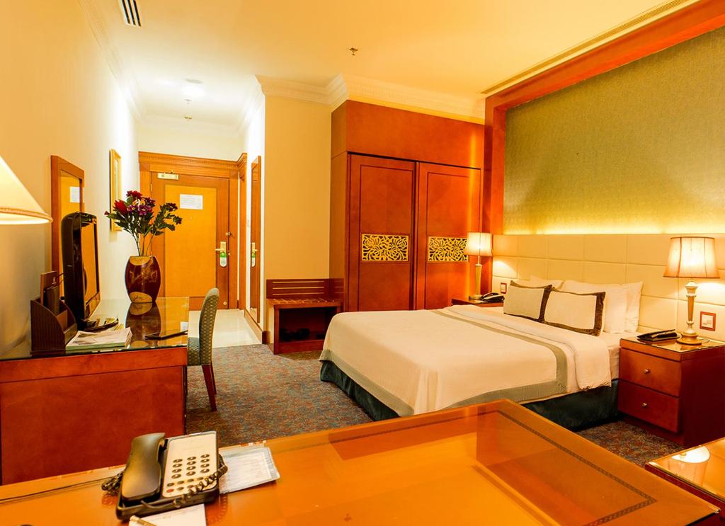 Дубай (город) Grand Excelsior Hotel цены