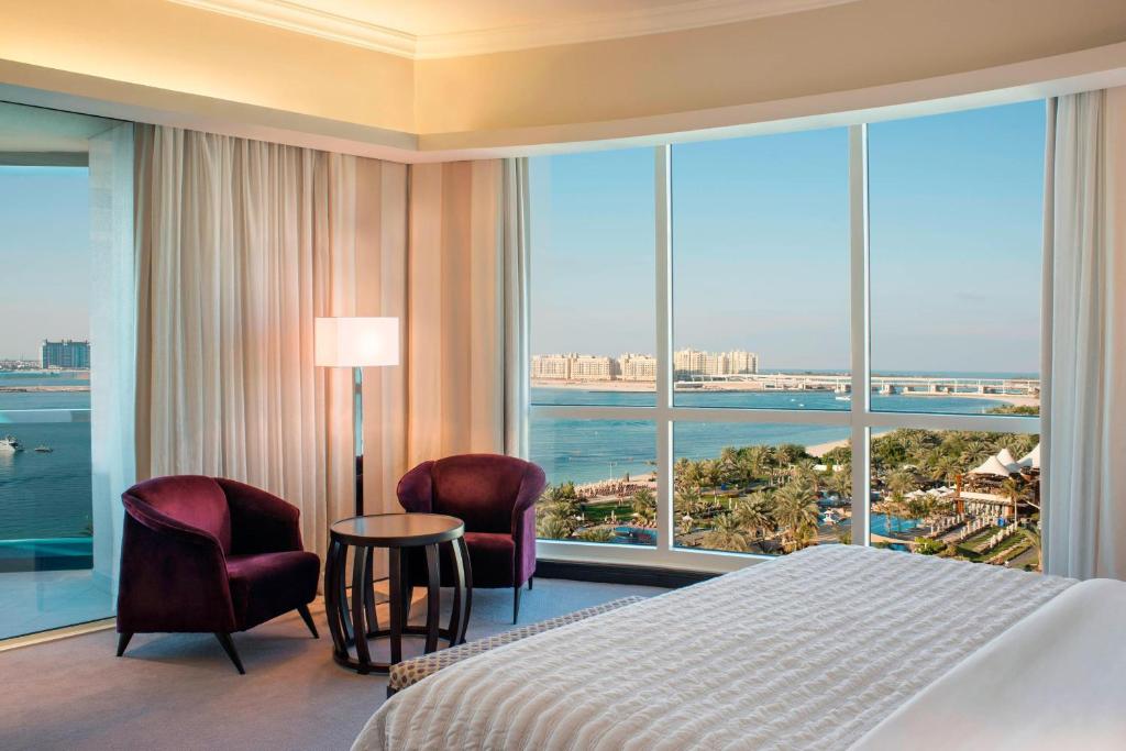 Відпочинок в готелі Le Meridien Mina Seyahi Beach Resort & Waterpark