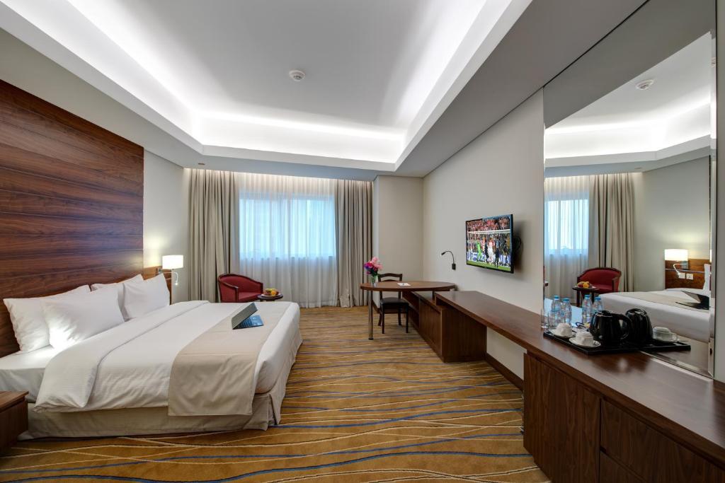 Center Hotel Sharjah, ОАЭ, Шарджа, туры, фото и отзывы