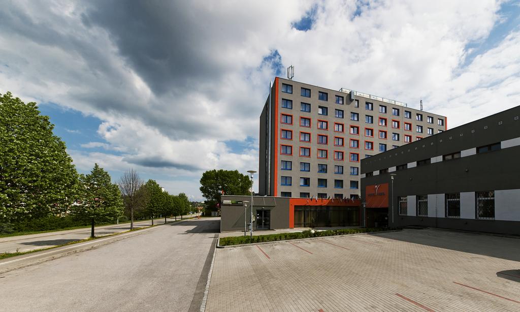 Vista Hotel, Czech, Brno, wakacje, zdjęcia i recenzje
