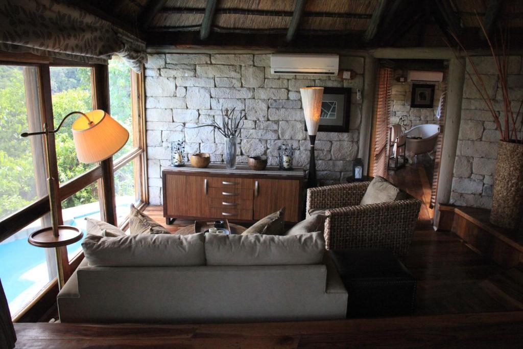 Тури в готель Selous Mivumo River Lodge Занзібар (острів)